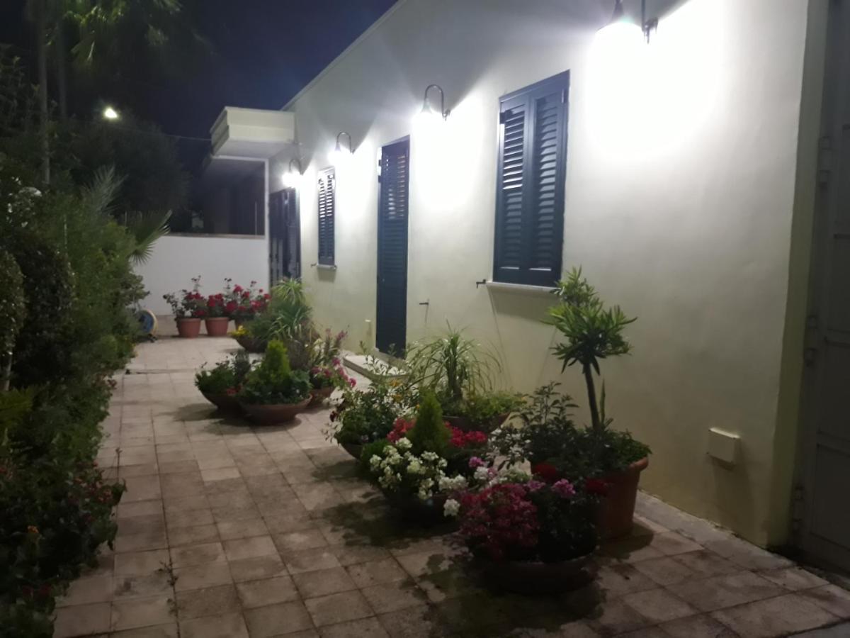 Monolocale Da Anna Apartment Porto Cesareo Exterior photo